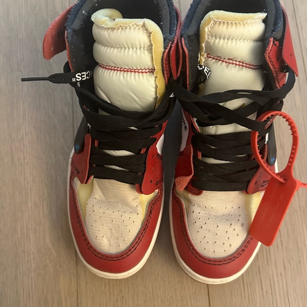 Jordan x OFF-WHITE